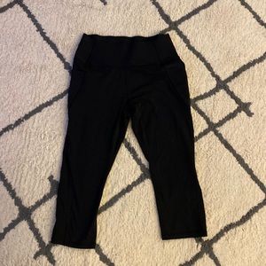 Black Gap fit 3/4 leggings